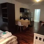 Agradable Departamento En Pleno Abasto- Anchorena