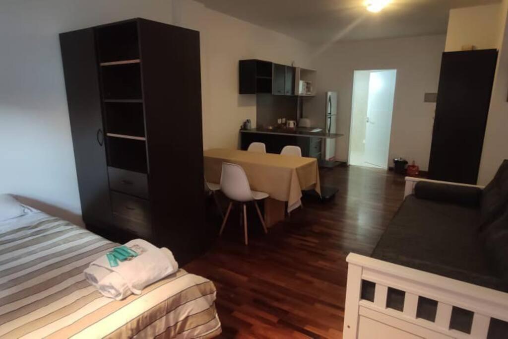 Agradable Departamento En Pleno Abasto- Anchorena Apartamento *