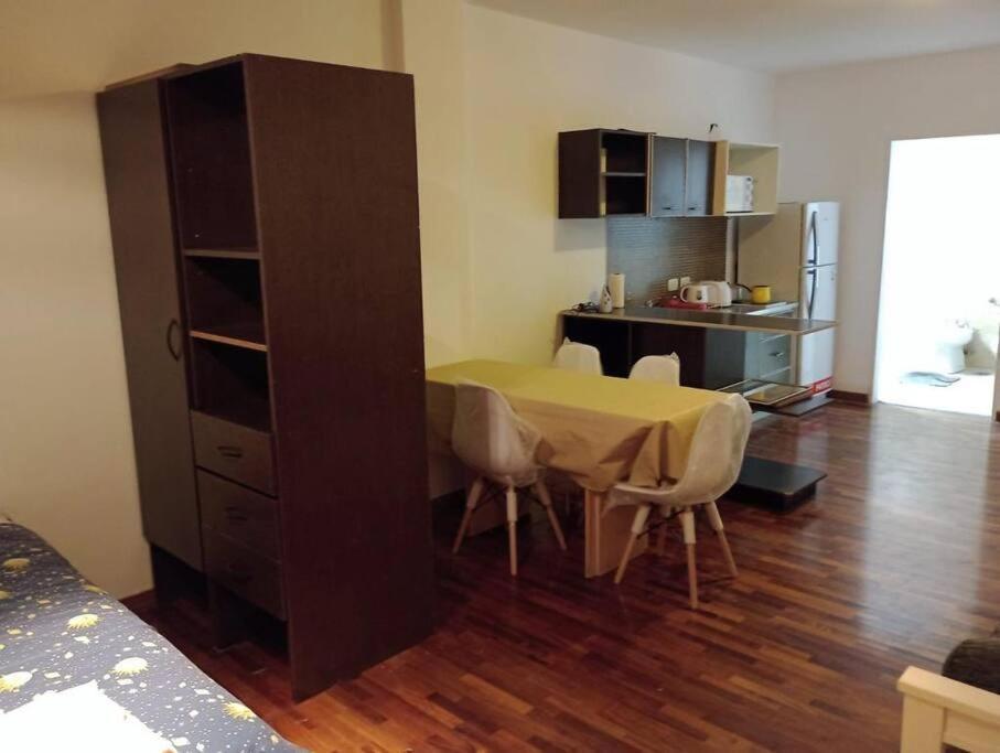 Agradable Departamento En Pleno Abasto- Anchorena *