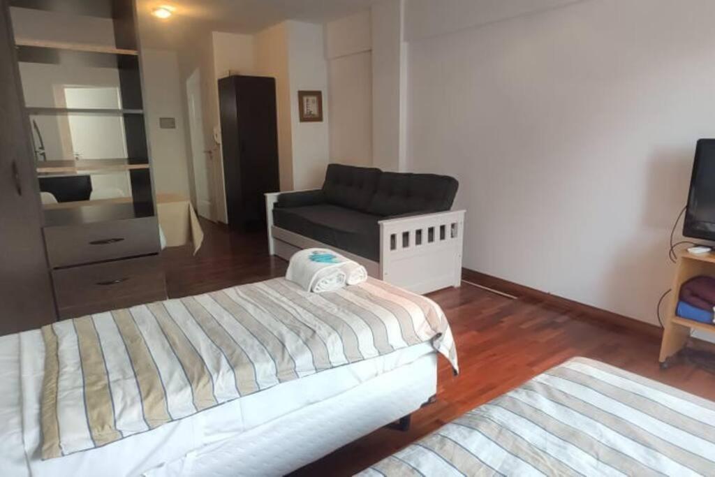 Agradable Departamento En Pleno Abasto- Anchorena Apartamento